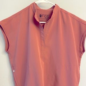 Figs mauve Rafaela Scrub top
